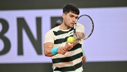 开云体育在线-年终总决赛碾压温网，阿尔卡拉斯统治全场