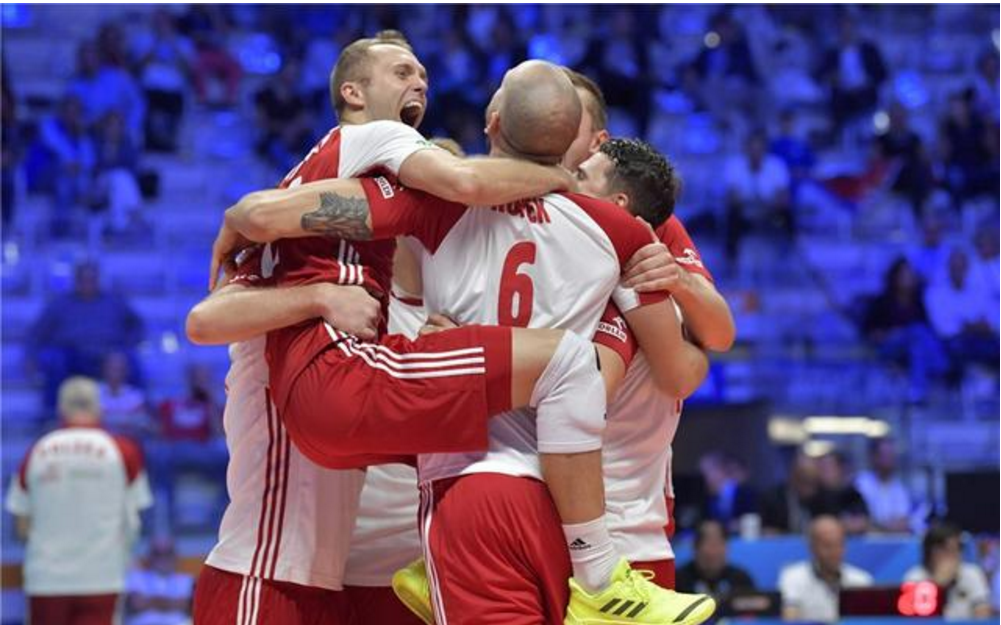 美国逆转波兰，拉什福德扛起全队