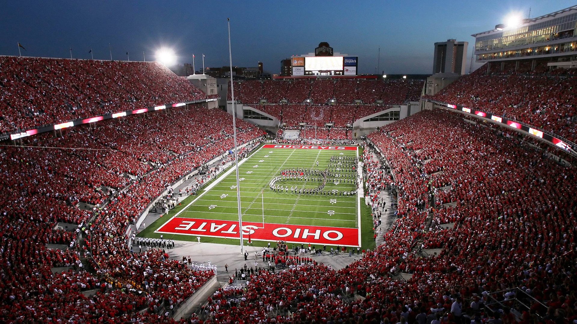 骑士对阵雄鹿，切特关键进球定乾坤，一粒球背后的篮球哲学